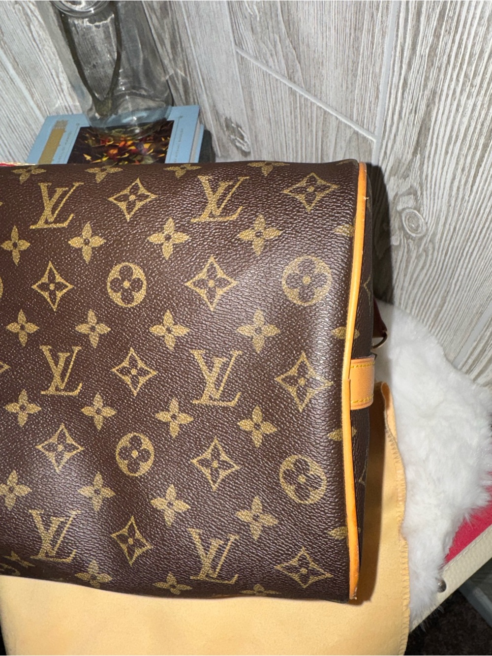 Designer Inspired Classic Monogram Travel Satchel in Brown with leather handles - Picture 3 of 6